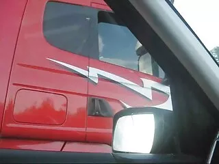 Chica extraña anal duro casero para jugar contigo después de un largo día.