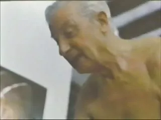 Ken Kitty anal casero videos conoció al maestro de la BBC.