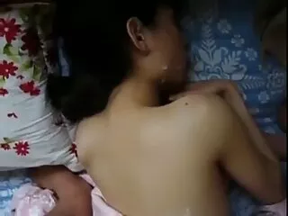 Mamá tiene grandes videos caseros doble penetracion tetas.